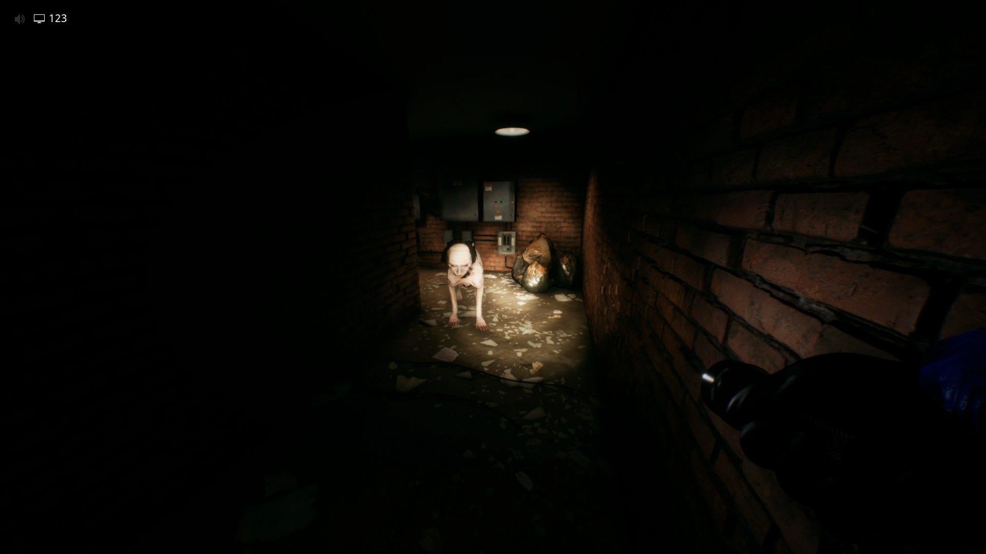 A Hound you can blind with your flashlight in Electrical Station, Escape The Backrooms