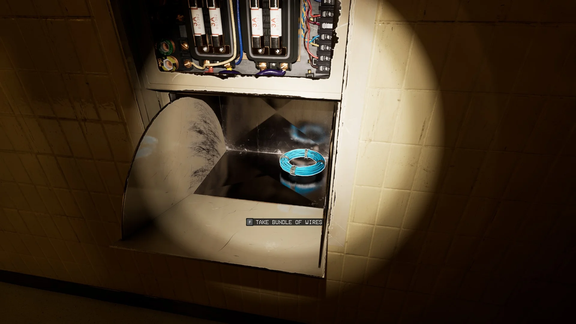 An unlocked box with a bundle of wires inside in Level 3 Electrical Station, Backrooms: Escape Together